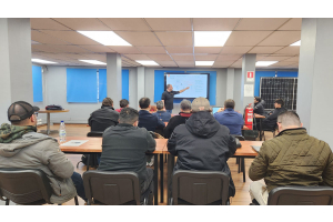 Jornada de capacitación sobre el inversor híbrido Solis 75-125 kW en Vitel Energía