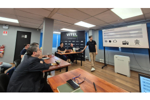 Capacitación técnica en almacenamiento de energía solar organizada por Vitel Energía para instaladores y profesionales
