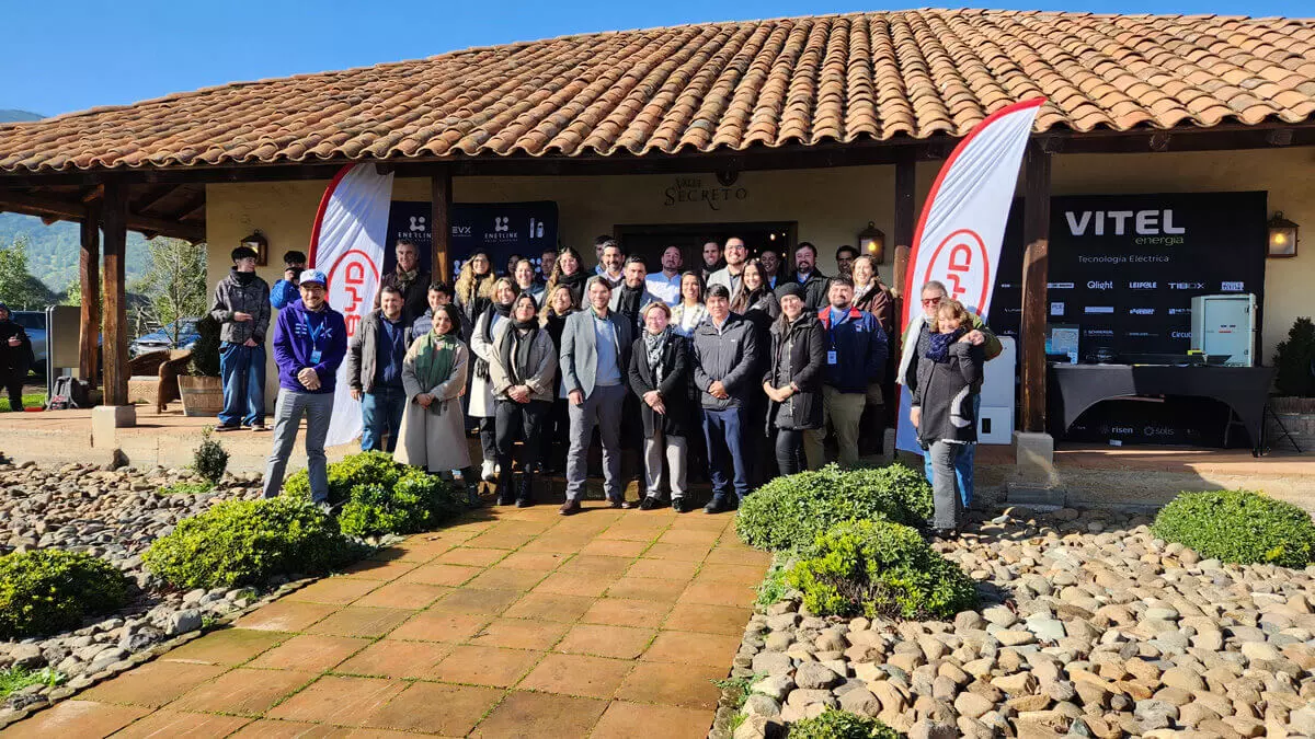 Vitel Energía en el Expo Foro Citybest presentando soluciones de electromovilidad