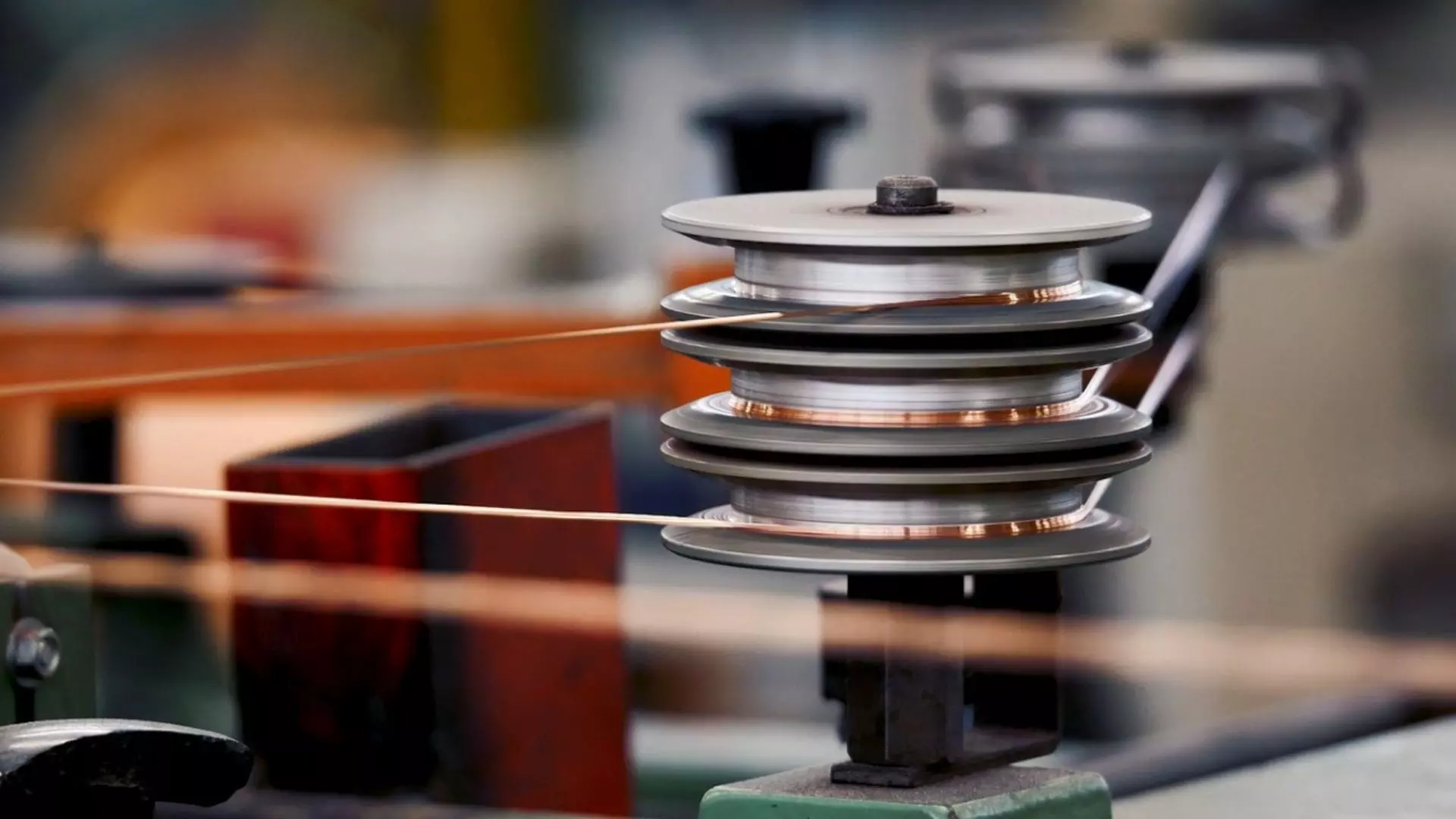 Conoce las características y usos de cables Revi