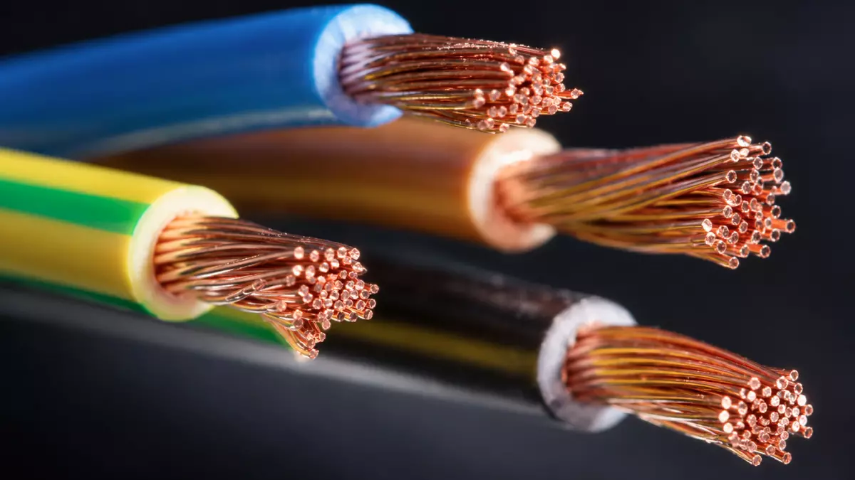Conductores eléctricos en Chile: Guía definitiva para dimensionar y especificar según normativa RIC N° 04