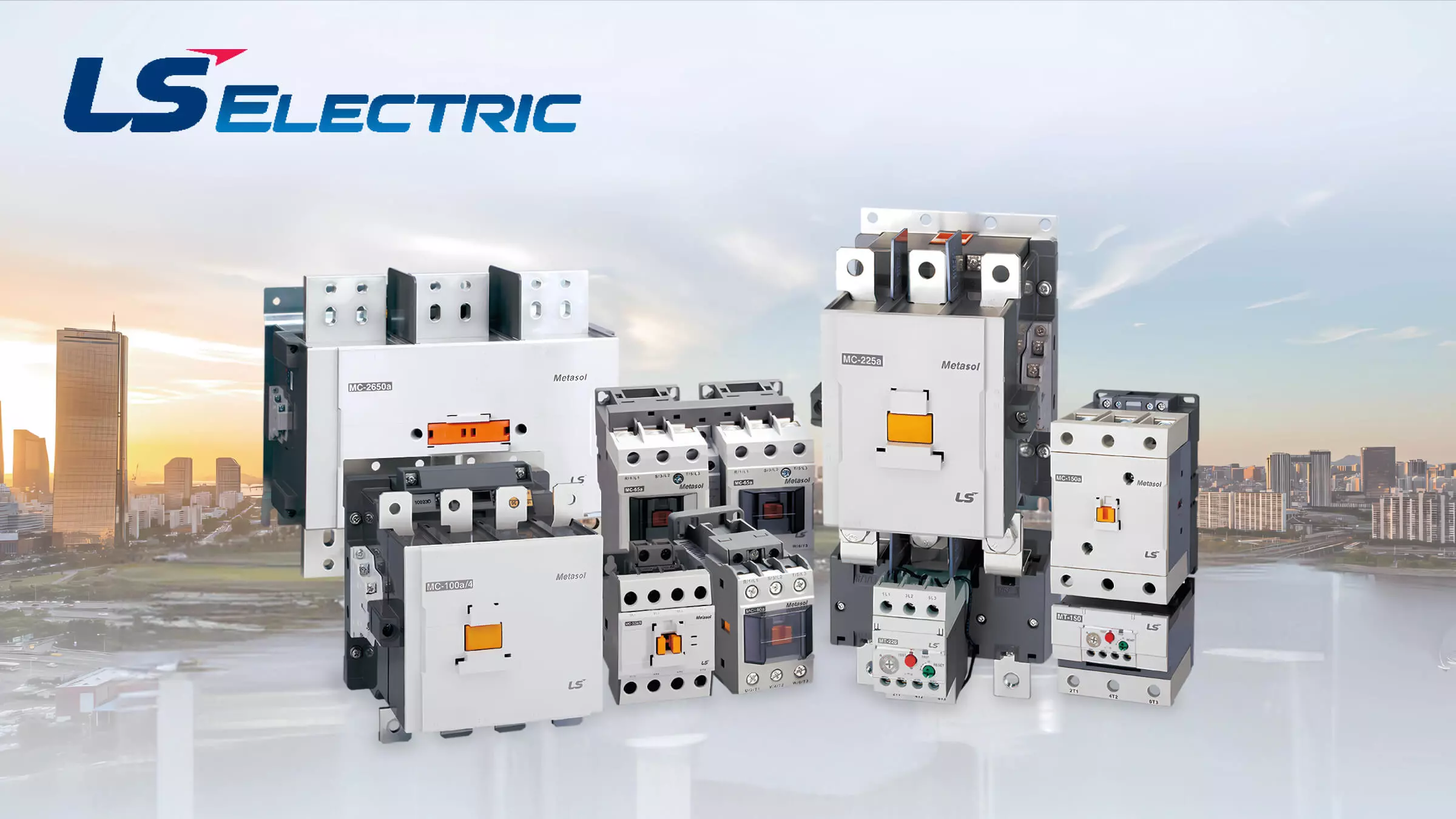 Gama de productos Ls Electric incluyendo interruptores eléctricos, dispositivos a riel din, variadores de frecuencia y soluciones de automatización industrial