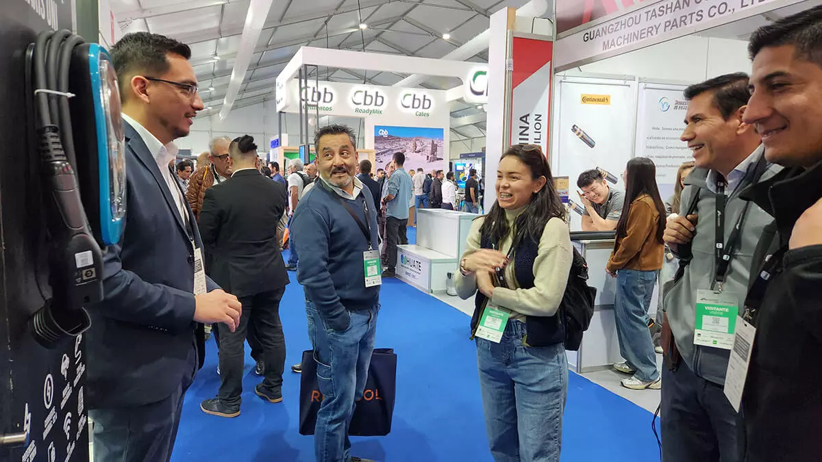 Nuestros productos de electromovilidad. El cargador de auto eléctrico Viaris Orbis